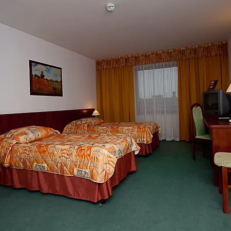 Hotel Gromada Centrum 3*
