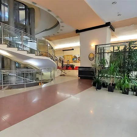 Hotel Gromada Centrum 3*