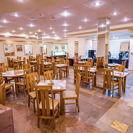 Hotel Gromada Centrum 3*