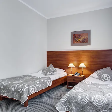 Ξενοδοχείο Gromada Centrum 3*