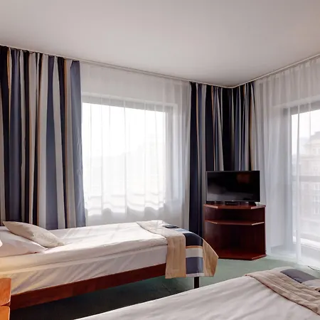 Gromada Centrum Hotel 3*