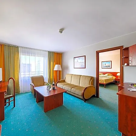 Gromada Centrum Готель 3*