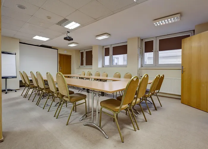 Hotel Gromada Centrum 3*