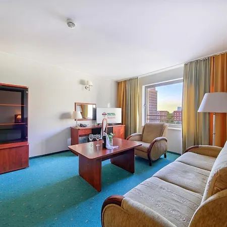 Gromada Centrum Hotel 3*