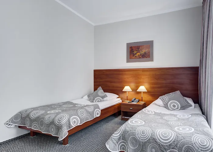 Hotell Gromada Centrum 3*